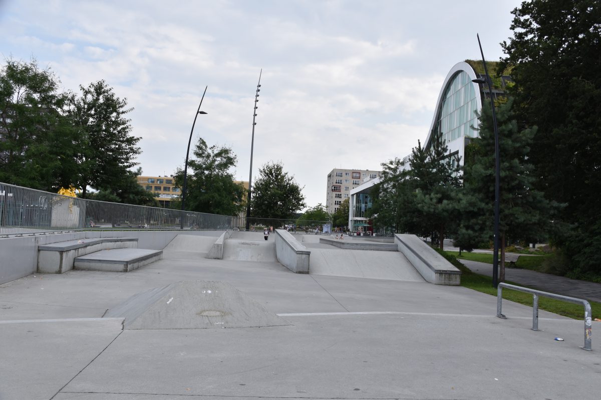 Skatebaan Raadhuisplein, Skatebaan